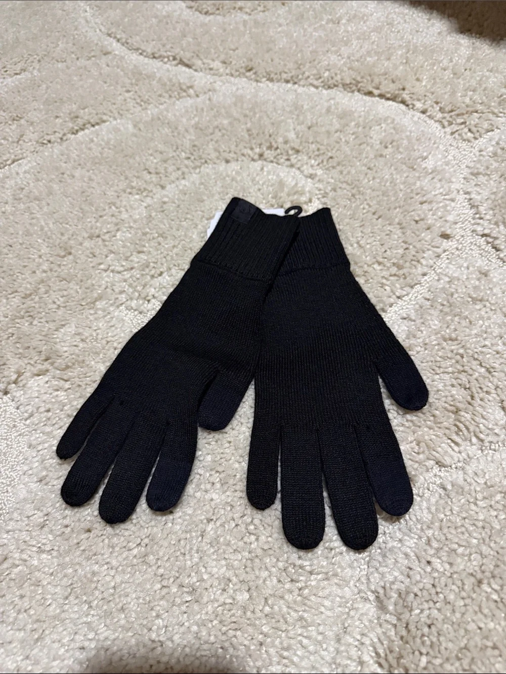 Lululemon Gloves